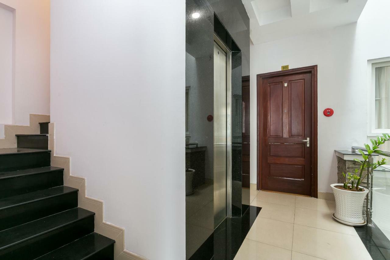 Oyo 169 New Hotel Ho Chi Minh-staden Exteriör bild